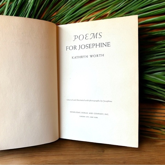 Vintage Poems for Josephine by Kathryn Worth - Signed First Edition - Picture 4 of 11